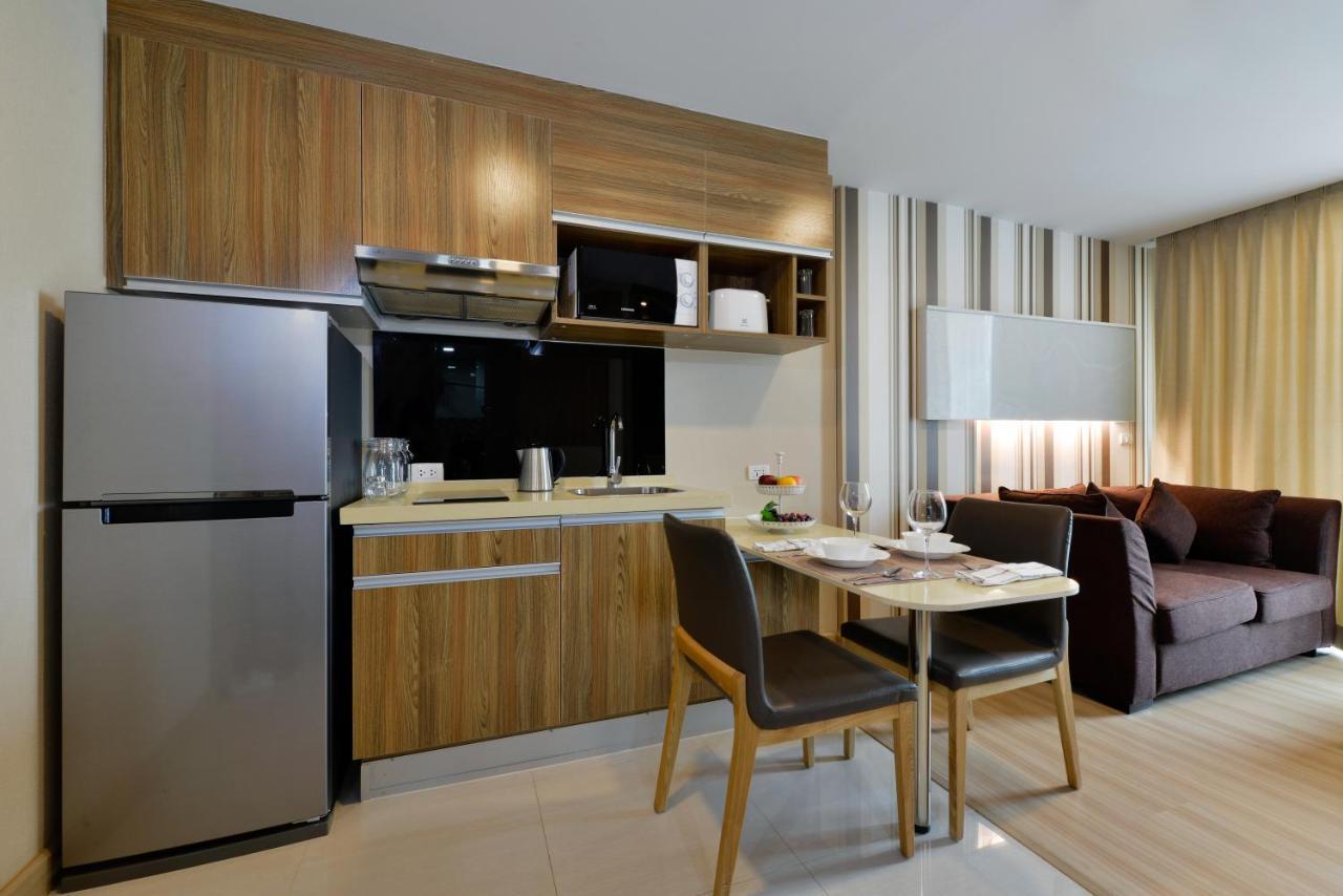 Ramada By Wyndham Bangkok Ten Ekamai Residences Eksteriør billede