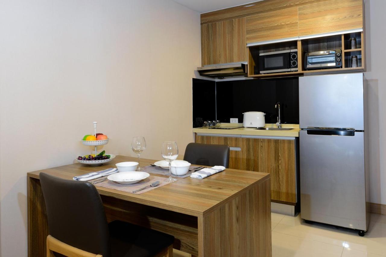 Ramada By Wyndham Bangkok Ten Ekamai Residences Eksteriør billede