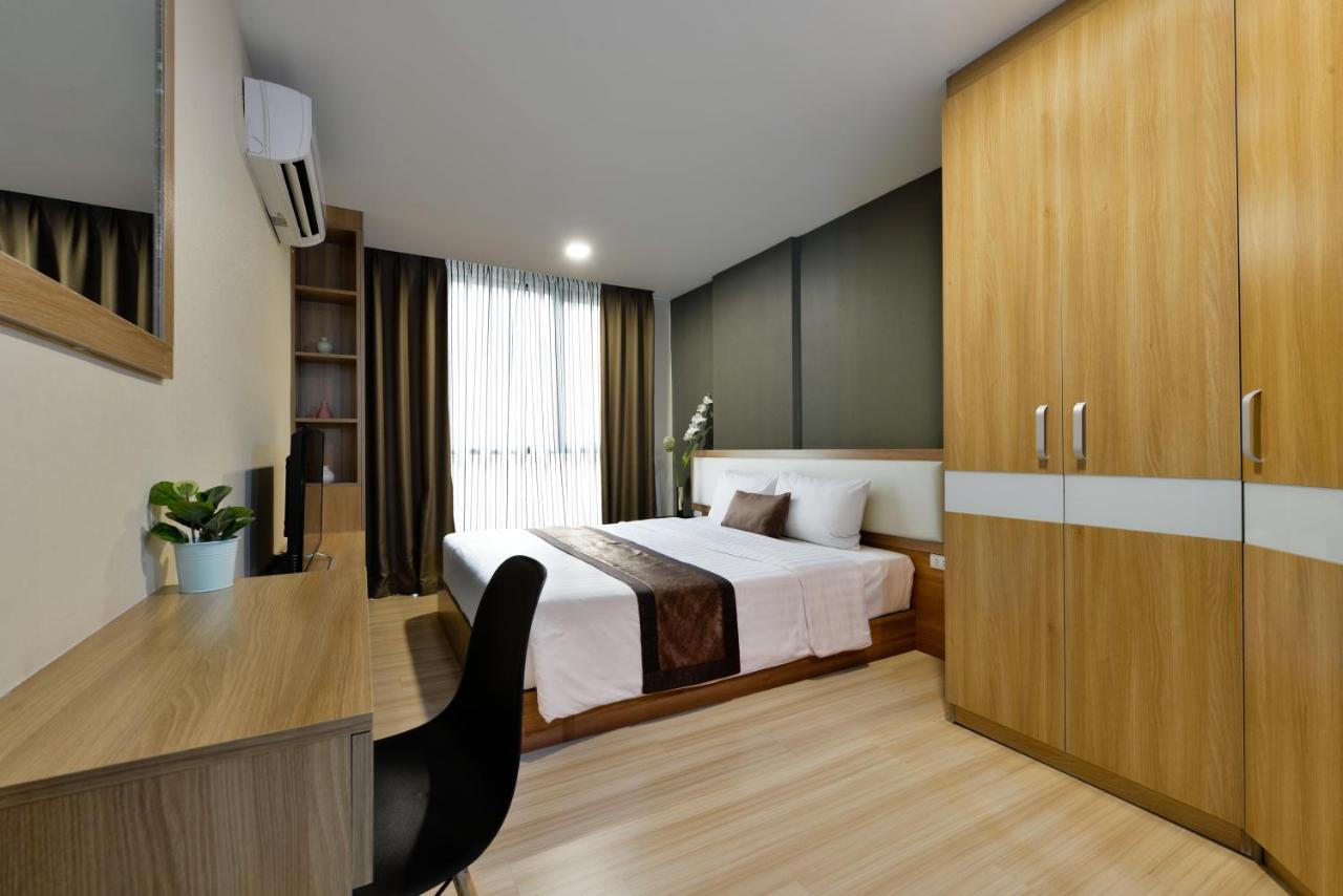 Ramada By Wyndham Bangkok Ten Ekamai Residences Eksteriør billede