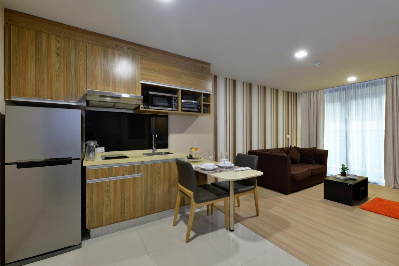 Ramada By Wyndham Bangkok Ten Ekamai Residences Eksteriør billede